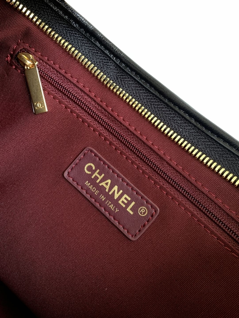 Ch**el hobo bags